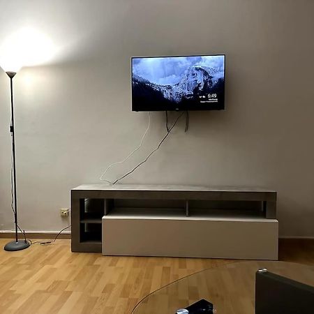 Leone D'Oro - Full Apartment Местре Экстерьер фото