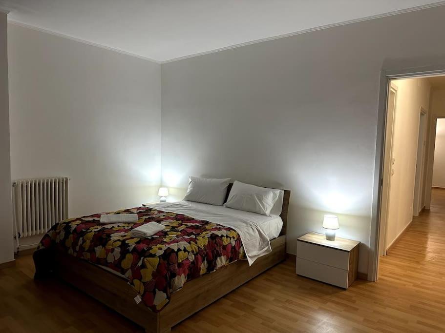 Leone D'Oro - Full Apartment Местре Экстерьер фото